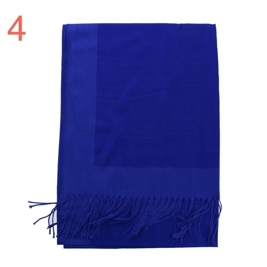 Echarpe Modèle Uni Avec Franges Aux Extrémités 7 Echarpe Modèle Uni Avec Franges Aux Extrémités – Image 5