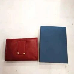 Portefeuille Rouge En Rabat Muni De 3 Soufflets Internes -Accessoires De Mode pdtimg 4624627hd