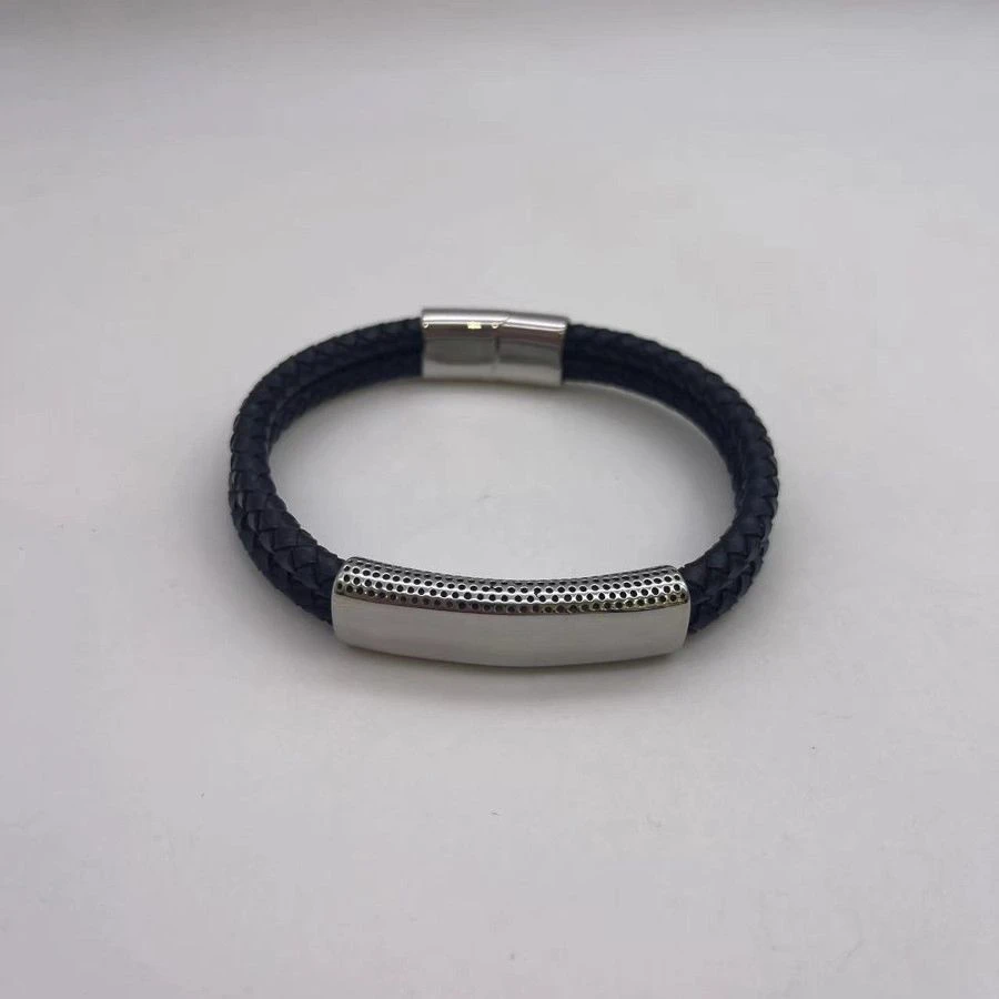 Bracelet Homme Fabriqué En Vrai Cuir Avec Fermoir Acier 7 Bracelet Homme Fabriqué En Vrai Cuir Avec Fermoir Acier – Image 5