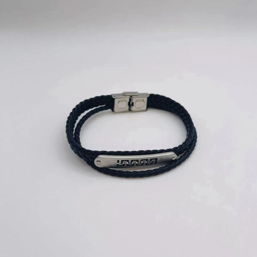 Bracelet Homme Fabriqué En Vrai Cuir Avec Fermoir Acier 6 Bracelet Homme Fabriqué En Vrai Cuir Avec Fermoir Acier – Image 4