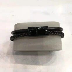 Bracelet Fermoir Magnétique Fait D'une Belle Lanière De Cuir -Accessoires De Mode pdtimg 4706753hd