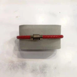 Bracelet Fermoir Magnétique Fait D'une Belle Lanière De Cuir -Accessoires De Mode pdtimg 4706763hd