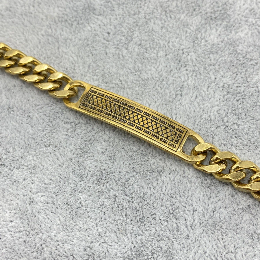 Bracelet En Acier Doré Avec Barrette Rectangle Gravée 5 Bracelet En Acier Doré Avec Barrette Rectangle Gravée – Image 3