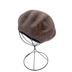 Béret Orné De Strass Et Bijoux Tricoté Acrylique Coloris MIX 20 Béret Orné De Strass Et Bijoux Tricoté Acrylique Coloris MIX -Accessoires De Mode pdtimg 4799969hd