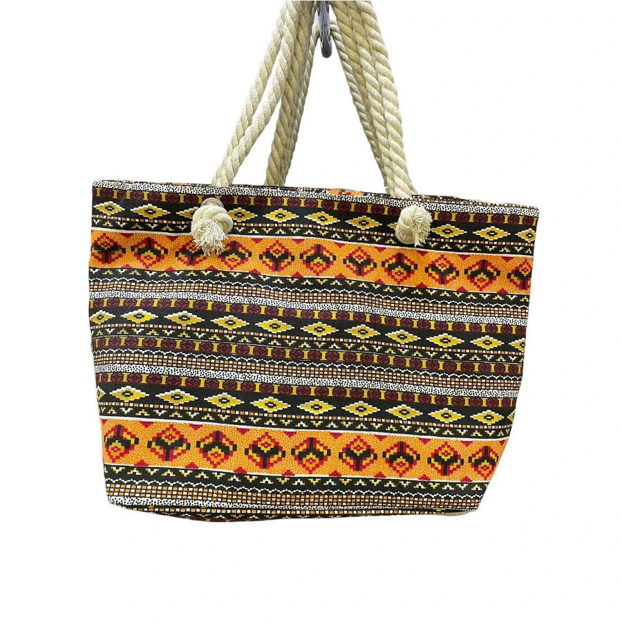 Sac De Plage Rehaussé D'un Superbe Imprimé Ethnique 4 Sac De Plage Rehaussé D'un Superbe Imprimé Ethnique – Image 2