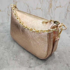 Pochette Zippée Cuir Grainé Avec Poignée En Chaîne Dorée 39 Pochette Zippée Cuir Grainé Avec Poignée En Chaîne Dorée -Accessoires De Mode pdtimg 4998730hd