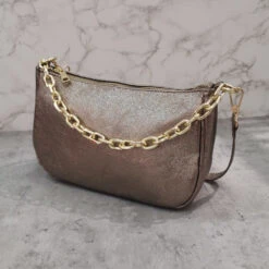 Pochette Zippée Cuir Grainé Avec Poignée En Chaîne Dorée 31 Pochette Zippée Cuir Grainé Avec Poignée En Chaîne Dorée -Accessoires De Mode pdtimg 4998734hd