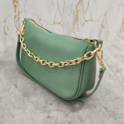 Pochette Zippée Cuir Grainé Avec Poignée En Chaîne Dorée 41 Pochette Zippée Cuir Grainé Avec Poignée En Chaîne Dorée -Accessoires De Mode pdtimg 4999292hd