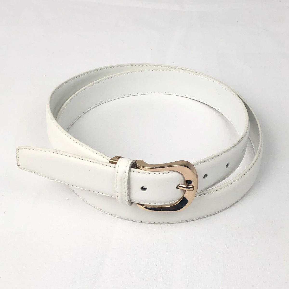 Ceinture Joliment Conçue Dans Une Croûte De Cuir Unie 6 Ceinture Joliment Conçue Dans Une Croûte De Cuir Unie – Image 4