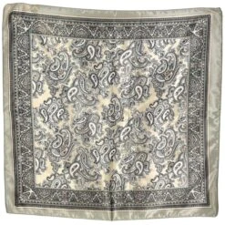 Bandana Carré Effet Satiné Habillé De Motifs Paisley -Accessoires De Mode pdtimg 5009868hd