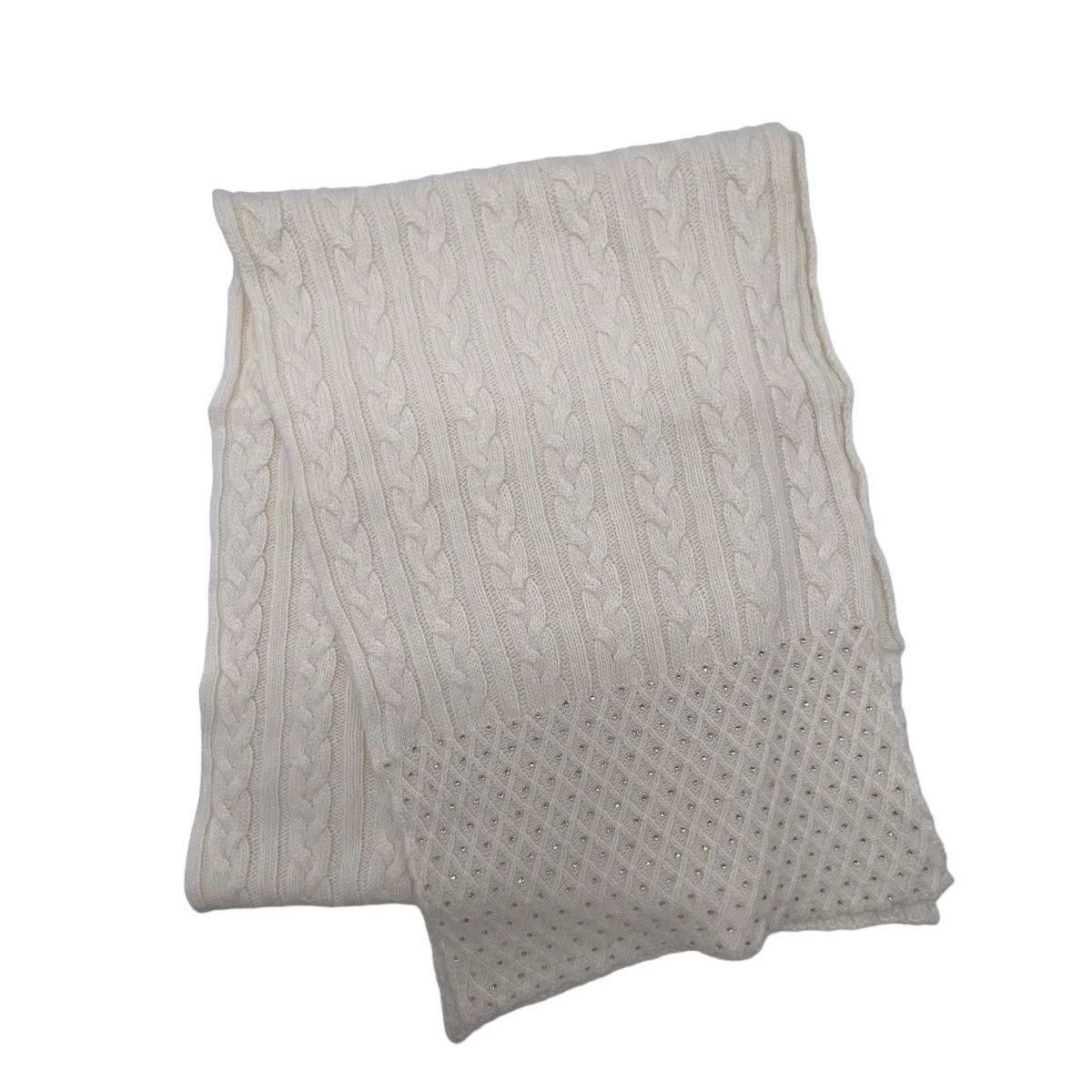 Écharpe Rectangulaire En Maille Torsadée Avec Strass 5 Écharpe Rectangulaire En Maille Torsadée Avec Strass – Image 3