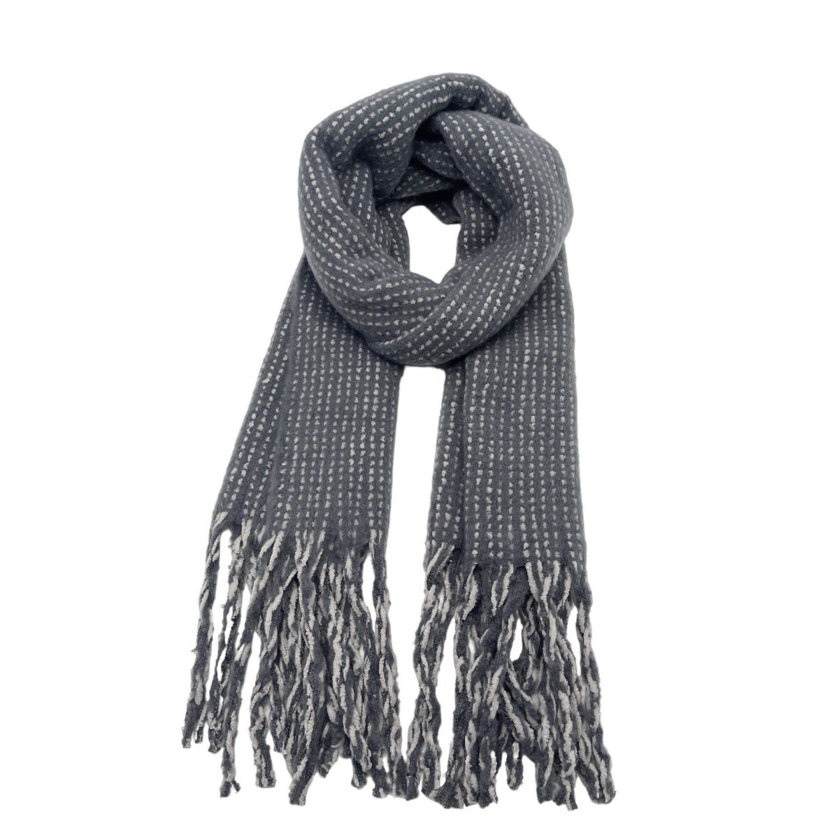 Écharpe Longue à Franges Tricotée En Maille Brillante 11 Écharpe Longue à Franges Tricotée En Maille Brillante – Image 9