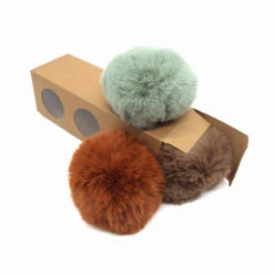 Pompons Imitation Fourrure De Lapin (1 Pompon Vert D'eau Et 2 Pompons De Couleurs Aléatoires)