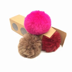 Pompons Imitation Fourrure De Lapin (1 Pompon Fuchsia Et 2 Pompons De Couleurs Aléatoires)