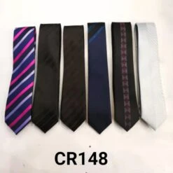 Assortiment Cravate Imprimé Avec Rayures Fines Colorées