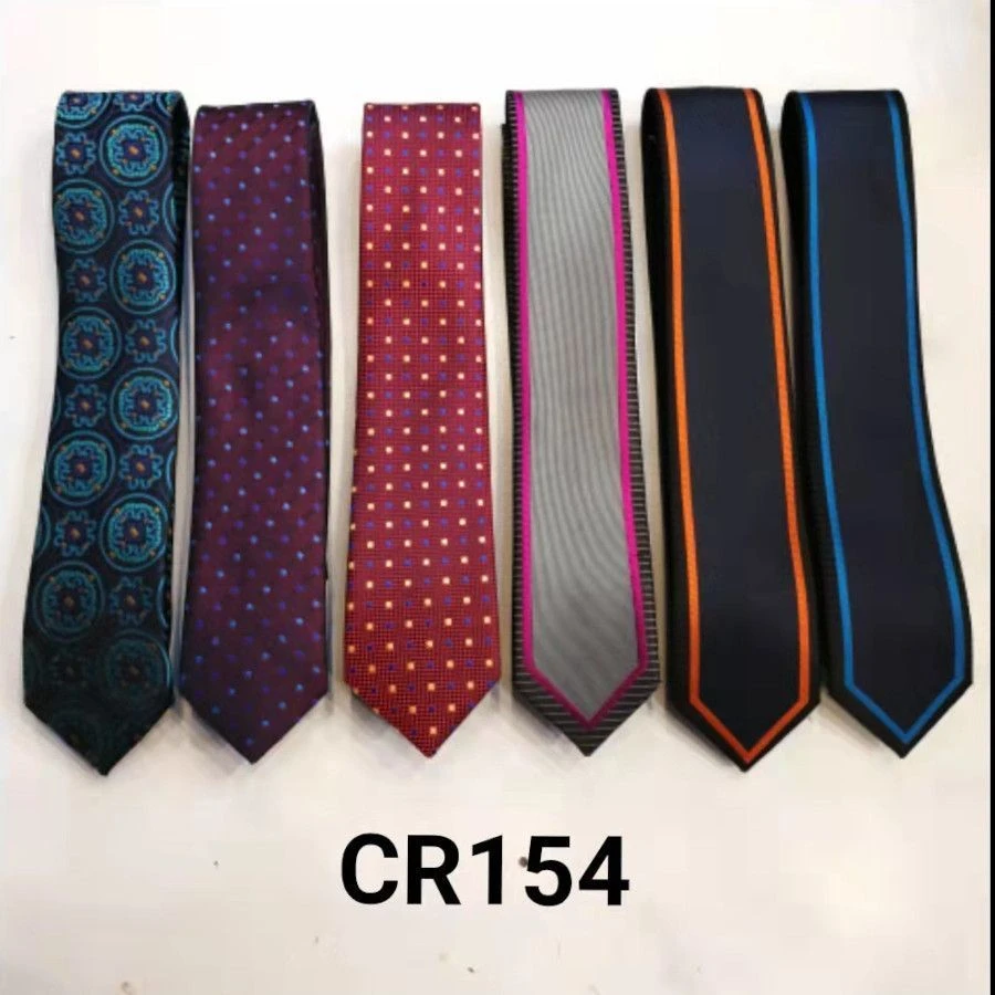 Assortiment Cravate En Tissu Au Motif Fantaisie Coloré 3 Assortiment Cravate En Tissu Au Motif Fantaisie Coloré