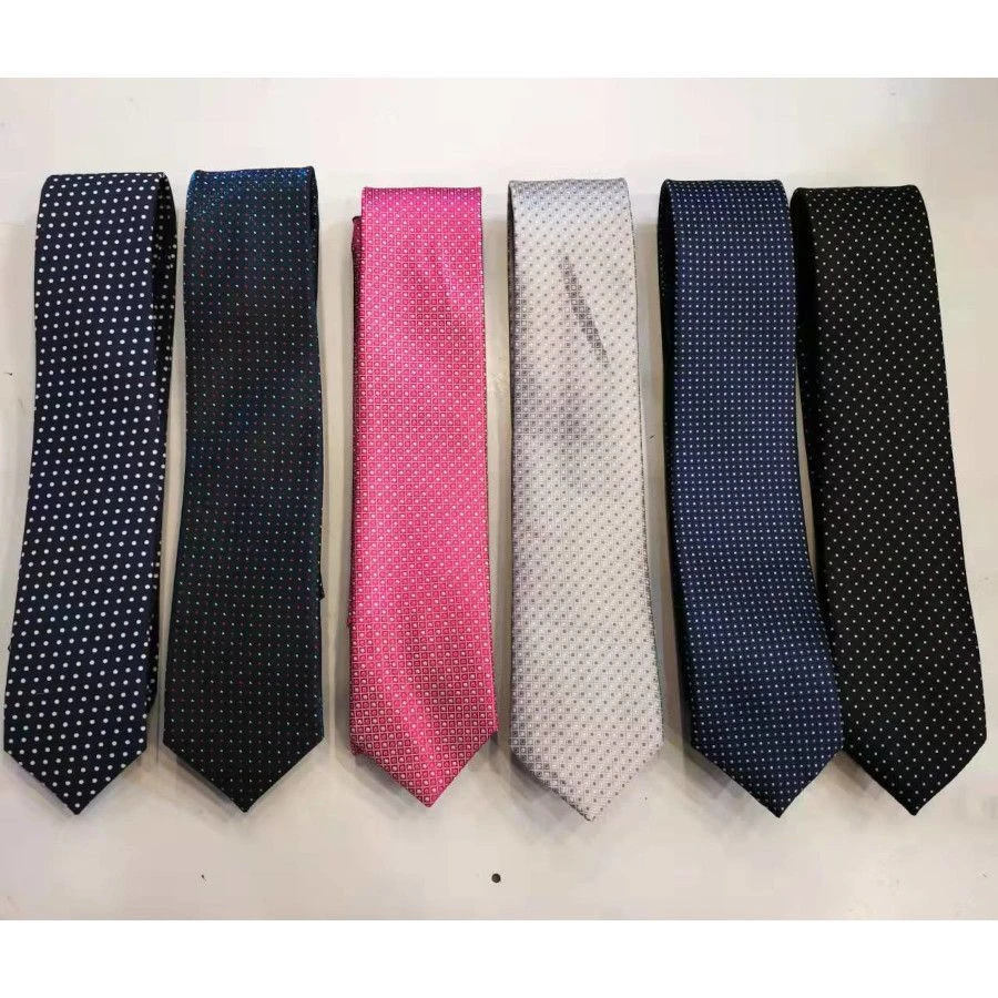Assortiment Cravate En Tissu à Imprimé En Pointillés 3 Assortiment Cravate En Tissu à Imprimé En Pointillés