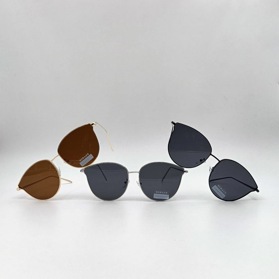 Lunettes De Soleil Rondes Avec Verres Teintés Foncés 3 Lunettes De Soleil Rondes Avec Verres Teintés Foncés