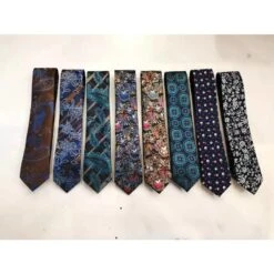 Cravate Imprimée En Fleurs Avec Nombreux Modèles
