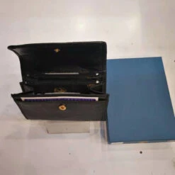 Portefeuille Noir En Rabat Muni De 3 Soufflets Internes