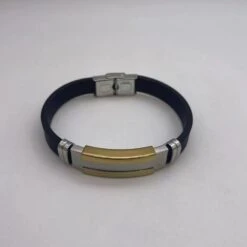Bracelet à Bande Caoutchouc Et Plaquette En Or Et Argent