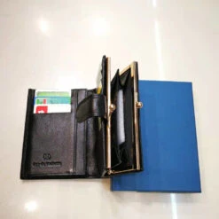 Porte Monnaie Cuir Style Dos à Dos Avec Fermoir Métal Et Pression Noir