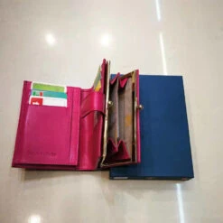 Porte Monnaie Cuir Style Dos à Dos Avec Fermoir Métal Et Pression Fuchsia