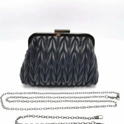 Sac Pochette Matelassé Avec Fermoir Métal Noir