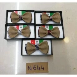 Noeud Papillon Toile De Jute Doublé Avec Un Tissu à Fleurs