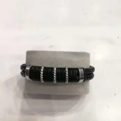 Bracelet 2 Lanières En Cuir Tressé De Teinte Noir Avec Passants