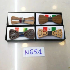 Noeud Papillon En Bois Avec Tissu Au Centre Et Sa Pochette