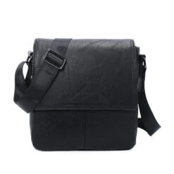 Sacoche Bandoulière Fermé Par Rabat En Simili Cuir Noir