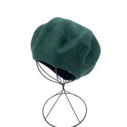Béret En Viscose Avec Mélange Vert Bouteille Bordé à Strass