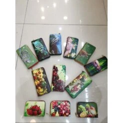 Porte Monnaie Plat Muni Fermoir Zip Aux Différents Motifs