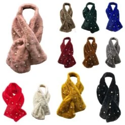 Assortiment Foulard En Fausse Fourrure Agrémenté Perles
