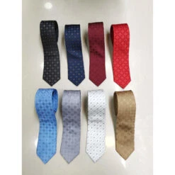 Cravate En Polyester Et Soie à Motif De Façon Géométrique