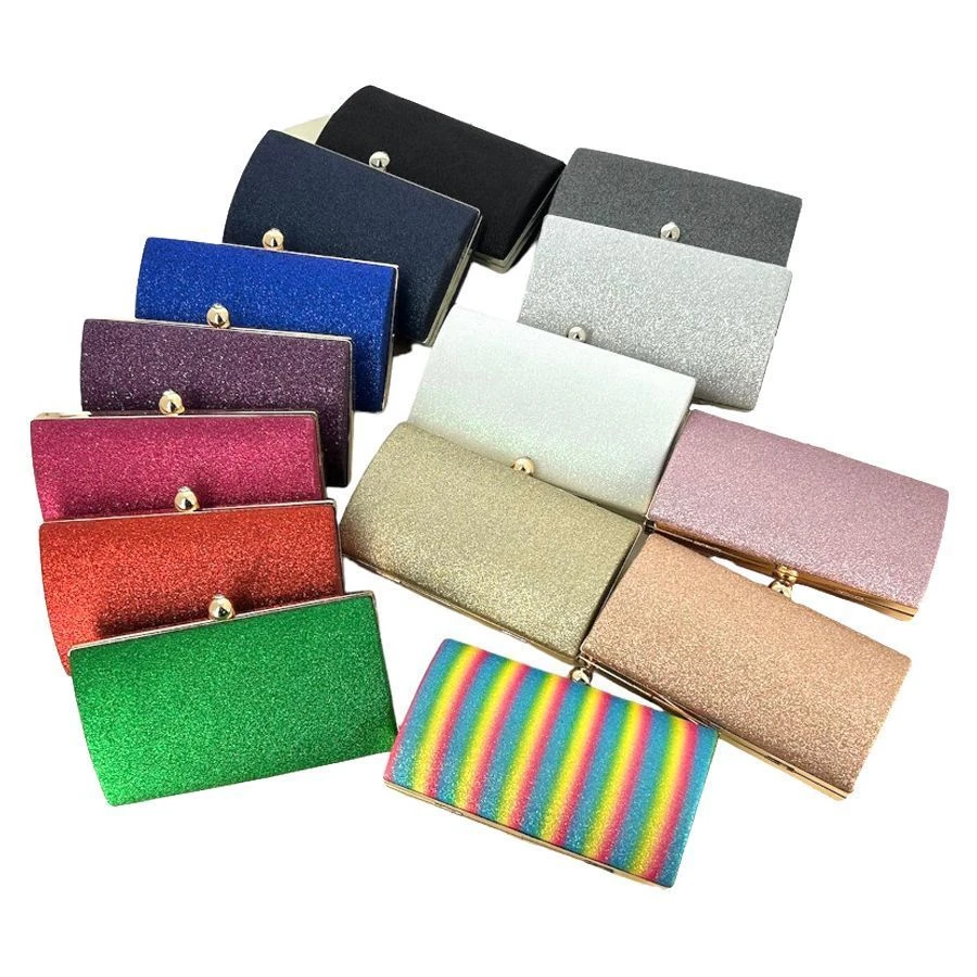 Pochette De Soirée Faite En Tissu Scintillant à Paillettes 3 Pochette De Soirée Faite En Tissu Scintillant à Paillettes