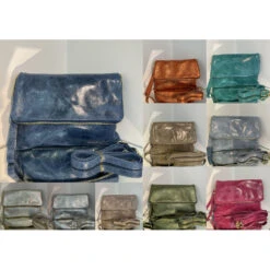 Pochette En Cuir Brillant Zippée Avec Un Rabat Aimanté