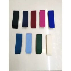 Cravate En Maille Polyester Tricoté Uni Avec Le Bout Carré