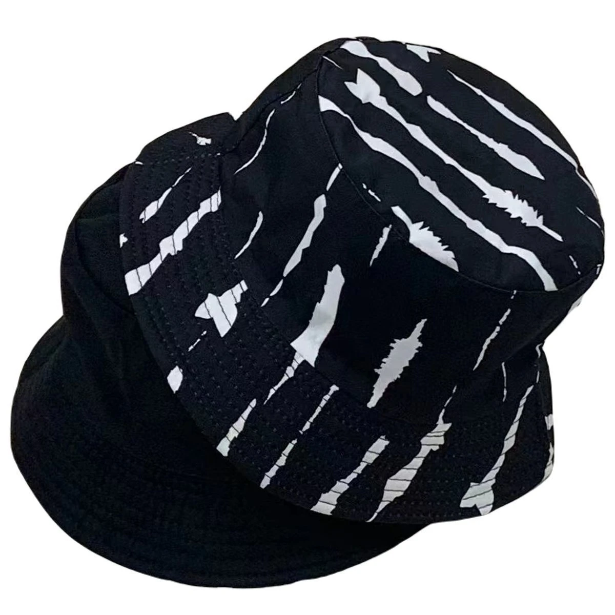 Chapeau Bob En Tissu Avec Taches De Peinture Blanche 3 Chapeau Bob En Tissu Avec Taches De Peinture Blanche