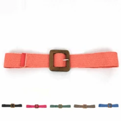 Ceinture En Paille Tressée Et Une Boucle Carrée En Bois