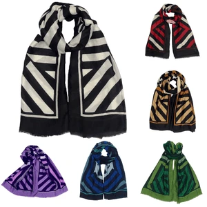 Écharpe De Motif Rayé En Color Block Coloris MIX 3 Écharpe De Motif Rayé En Color Block Coloris MIX