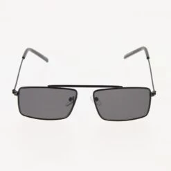 Assortiment Lunettes De Soleil Enfant Avec Forme Rectangle