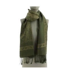 Echarpe Avec Franges Garnie Des Motifs Fantaisie